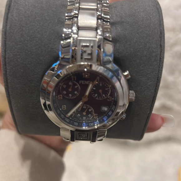 Fendi watch - Picture 3 of 14